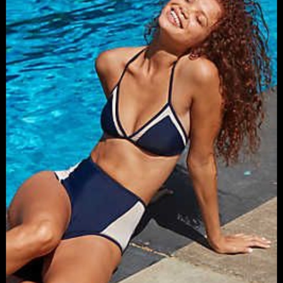 aerie Other - 3/$25 NWT Aerie Triangle Mesh Bikini Top